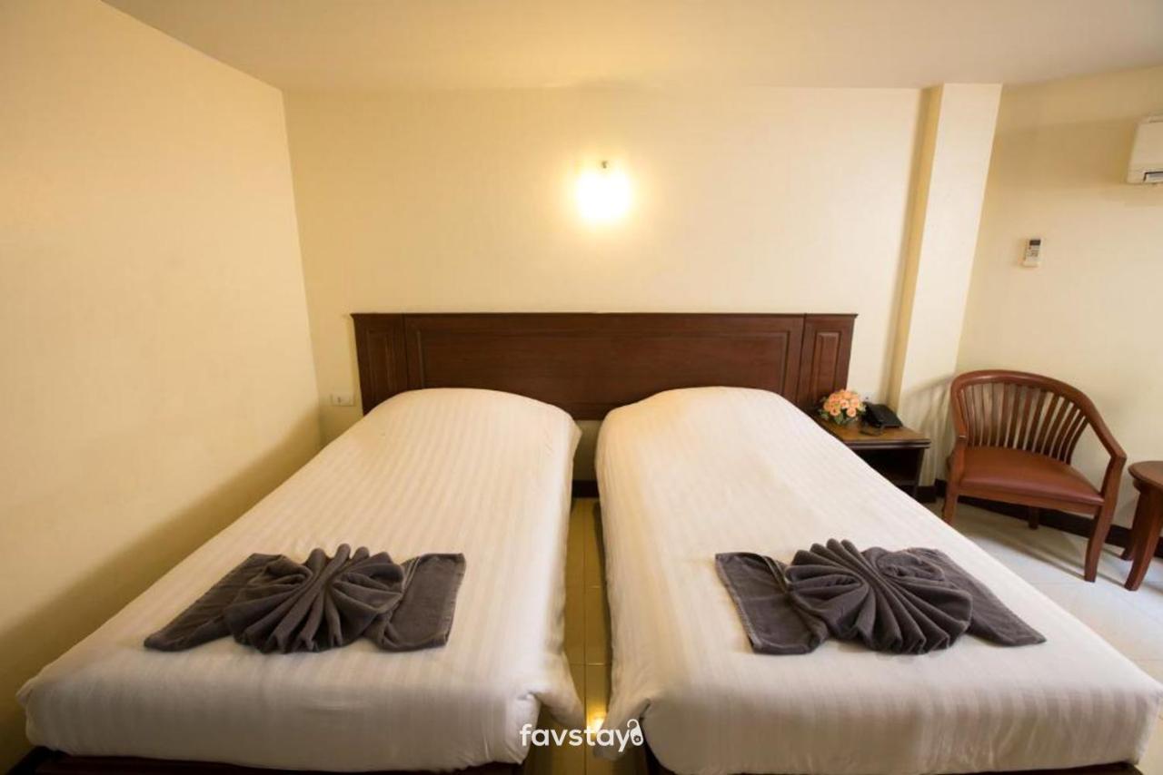 Twin Palms Suites And Residence Pattaya Zewnętrze zdjęcie