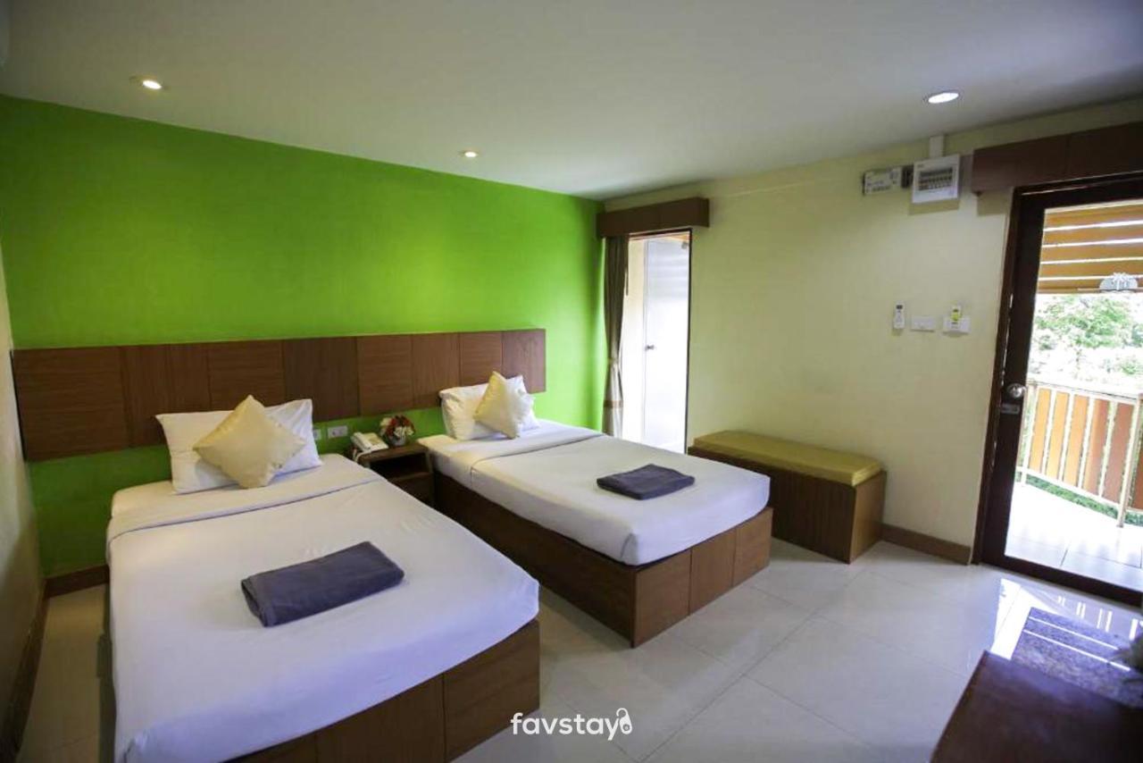 Twin Palms Suites And Residence Pattaya Zewnętrze zdjęcie